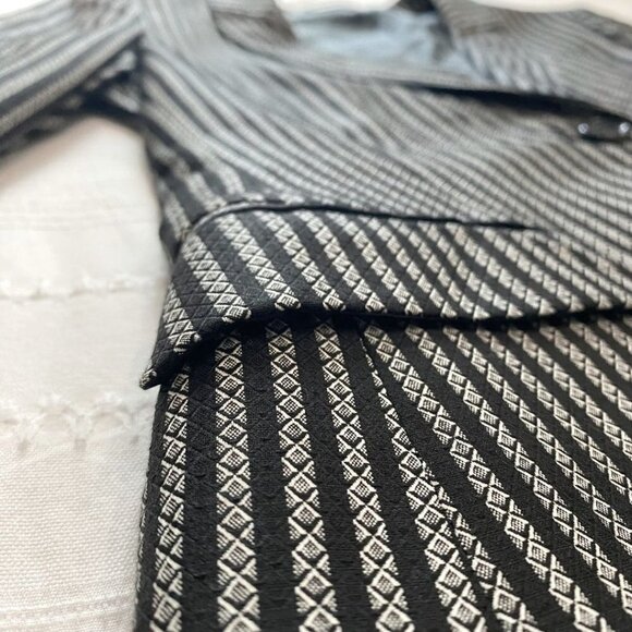 TIGER OF SWEDEN BLACK WHITE WOOL BLEND GEO STRIPED ODINA 3 PEAK LAPEL BLAZER - 4 - Picture 7 of 10
